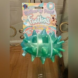 Bow Wow Spike Ball With Loud Squeaker  Ball  5.5”